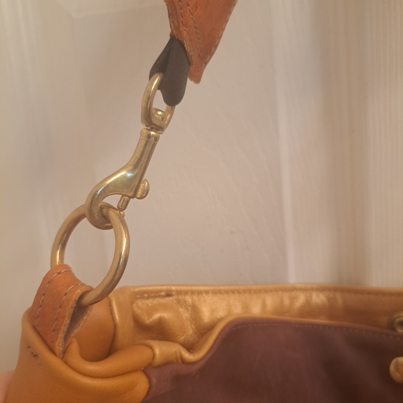 NEW Rebyc One Of A Kind Floral Vintage Needlepoint And Quilted Shoulder Bag - Picture 5 of 7